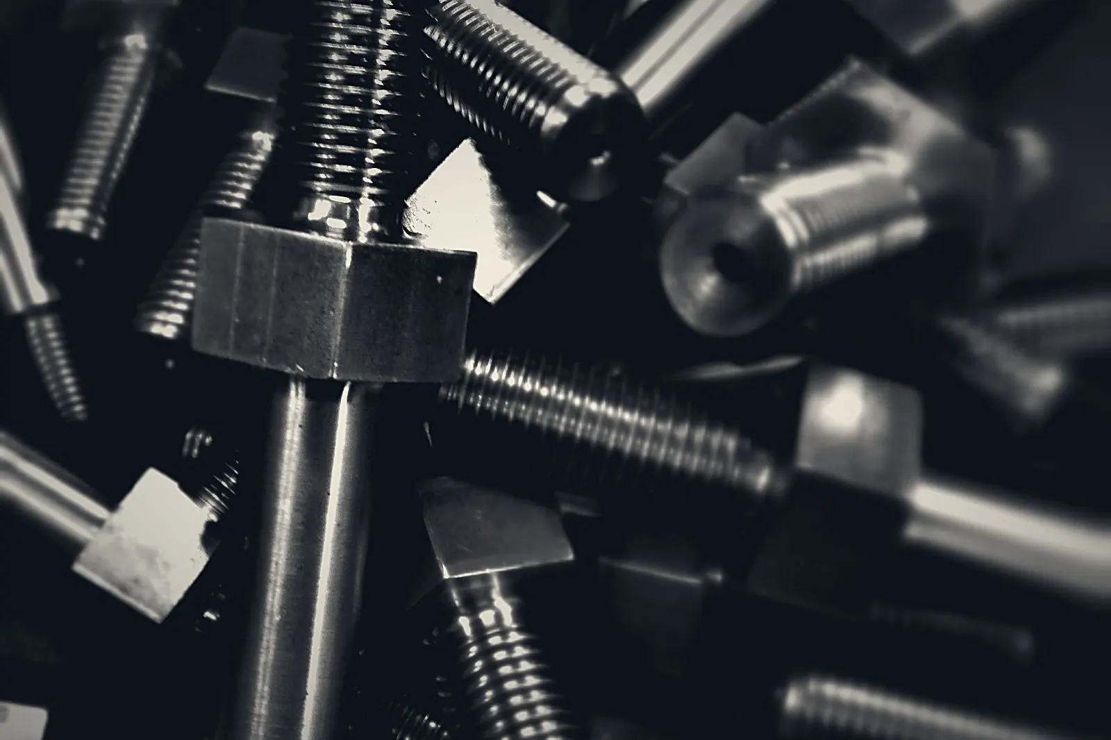 Thread connecting screw adaptor machined by HAGUE FASTENERS
