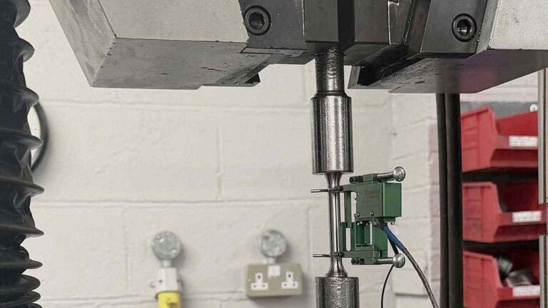 Tensile testing of a fastener