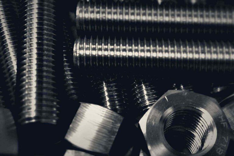 Inconel 718 studbolts and nuts